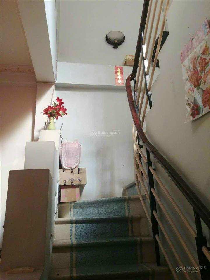 Bán nhà hẻm nhựa thông phạm văn chí, q6(9x14m) 15ty tl