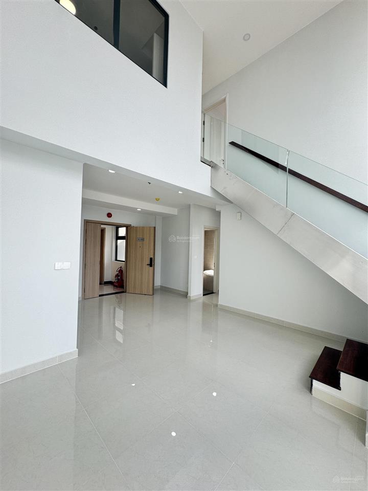 Bán căn duplex thông tầng 3pn 3wc 135m2 chỉ 9tỷ5 view đẹp d  homme hồng bàng quận 6
