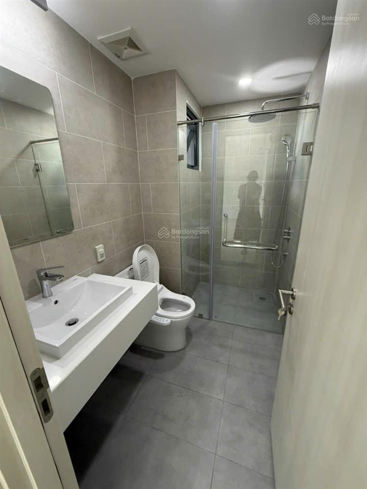 Bán gấp căn 1pn 51m2 full nội thất chỉ 4tỷ6 tầng trung view đẹp dhomme hồng bàng quận 6