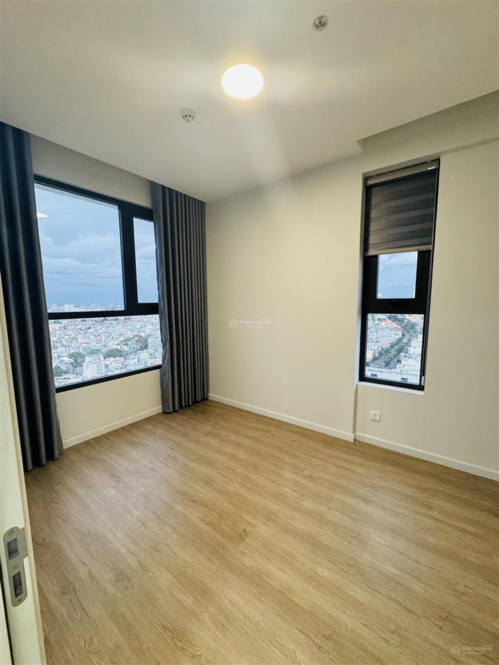 Bán nhanh căn góc 2pn2wc 69.59m2 view đẹp thoáng mát chỉ 5tỷ5 nhà mới dhomme hồng bàng quận 6