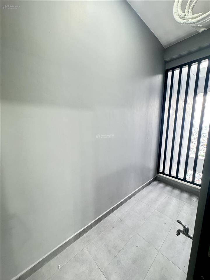 Bán gấp căn 3pn 2wc 110m2 tầng đẹp giá chỉ 7tỷ2 hướng gió mát cả ngày d  homme hồng bàng quận 6