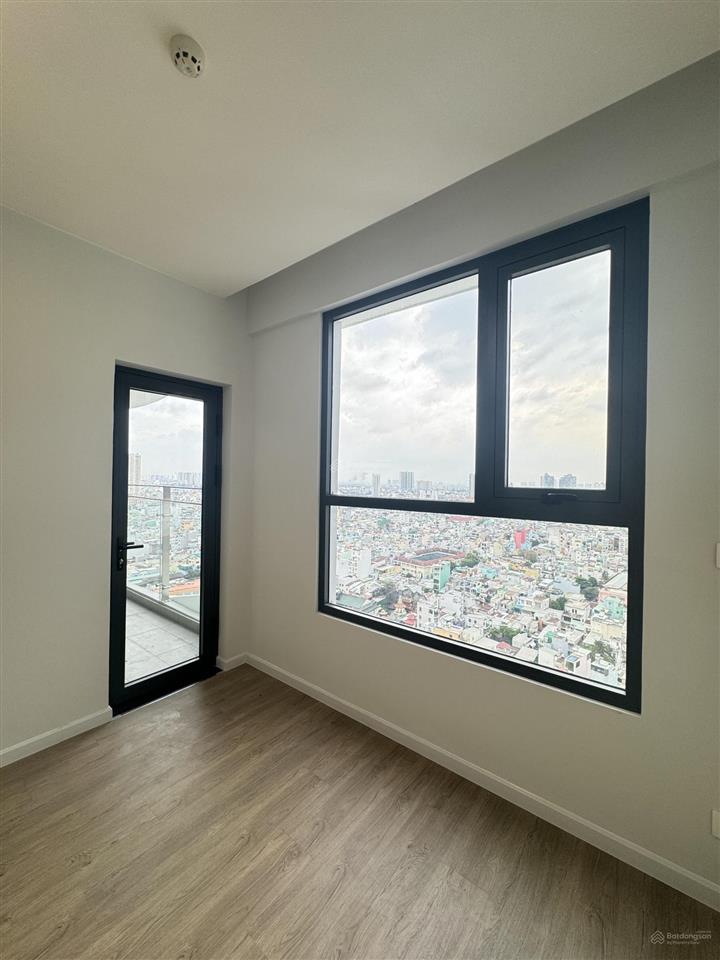 Bán gấp căn 3pn 2wc 110m2 tầng đẹp giá chỉ 7tỷ2 hướng gió mát cả ngày d  homme hồng bàng quận 6