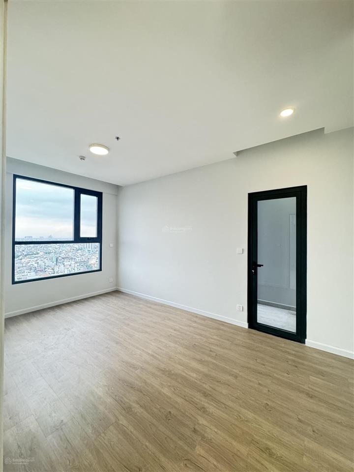 Bán gấp căn 3pn 2wc 110m2 tầng đẹp giá chỉ 7tỷ2 hướng gió mát cả ngày d  homme hồng bàng quận 6