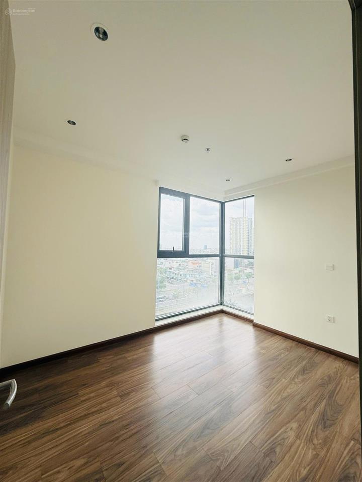 Bán căn 2pn 2wc 68m2 daqua quận 8 view mặt tiền sông 4tỷ450