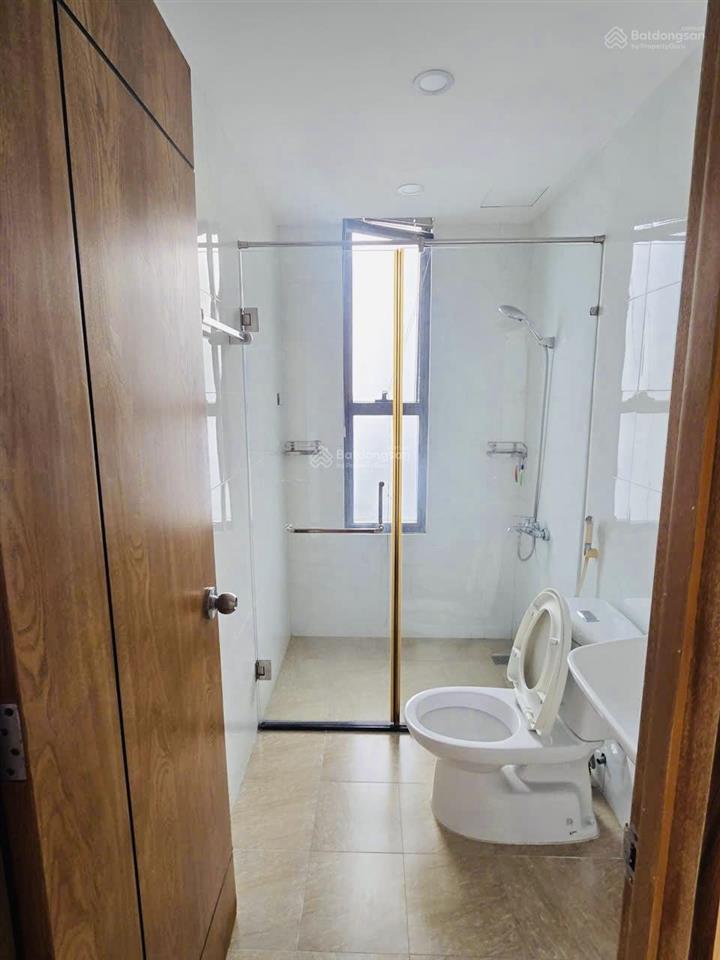 Bán căn hộ 3pn 2wc icon56 bến vân đồn giáp quận 1 đã có sổ chỉ 8 tỷ tl