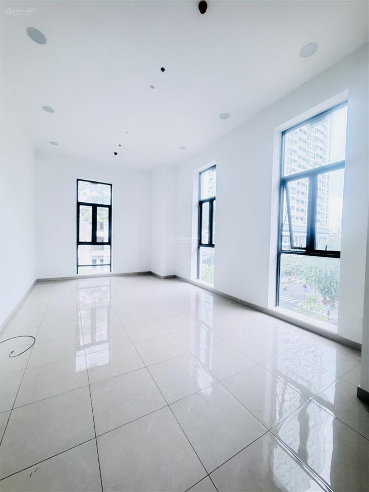 Cho thuê văn phòng tân phước plaza quận 11  đủ diện tích theo nhu cầu  kinh doanh đa ngành nghề