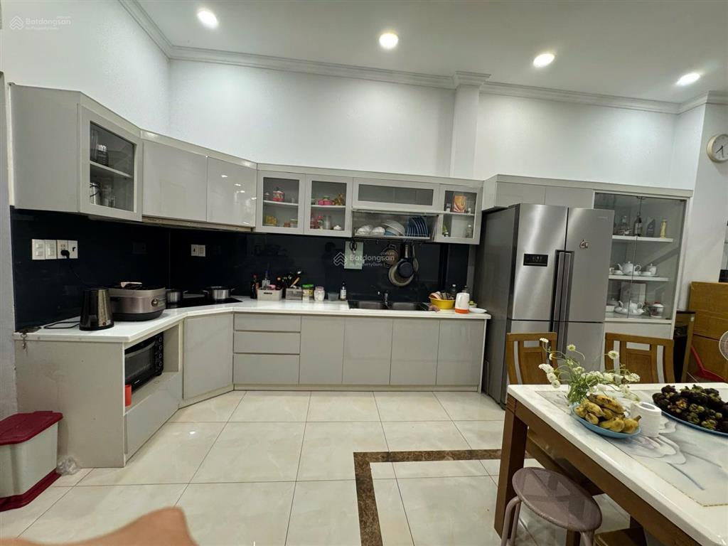 Cho thuê nhà nguyên căn full nt đẹp  hẻm xe hơi  khu bàu cát, tân bình chỉ 30 triệu