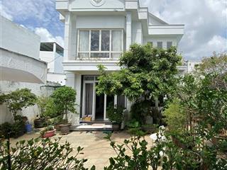 Biệt thự 344m2 trục chính hẻm 182 trần hưng đạo lộ 6m cách mặt tiền 50m hướng đông nam  18,5 tỷ