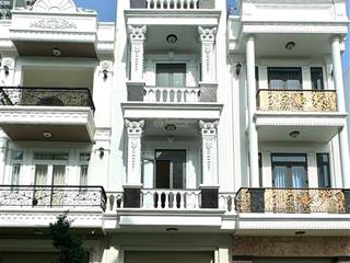 Nhà mới 3 lầu đường b12 hưng phú, hướng đông nam, có thang máy, giá 8 tỷ 300 triệu (thương lượng)