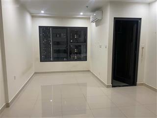 Bán căn studio 31m toà s2 vinhome smart city tầng trung sẵn sổ giao dịch giá 2,6 tỷ  0973 710 ***