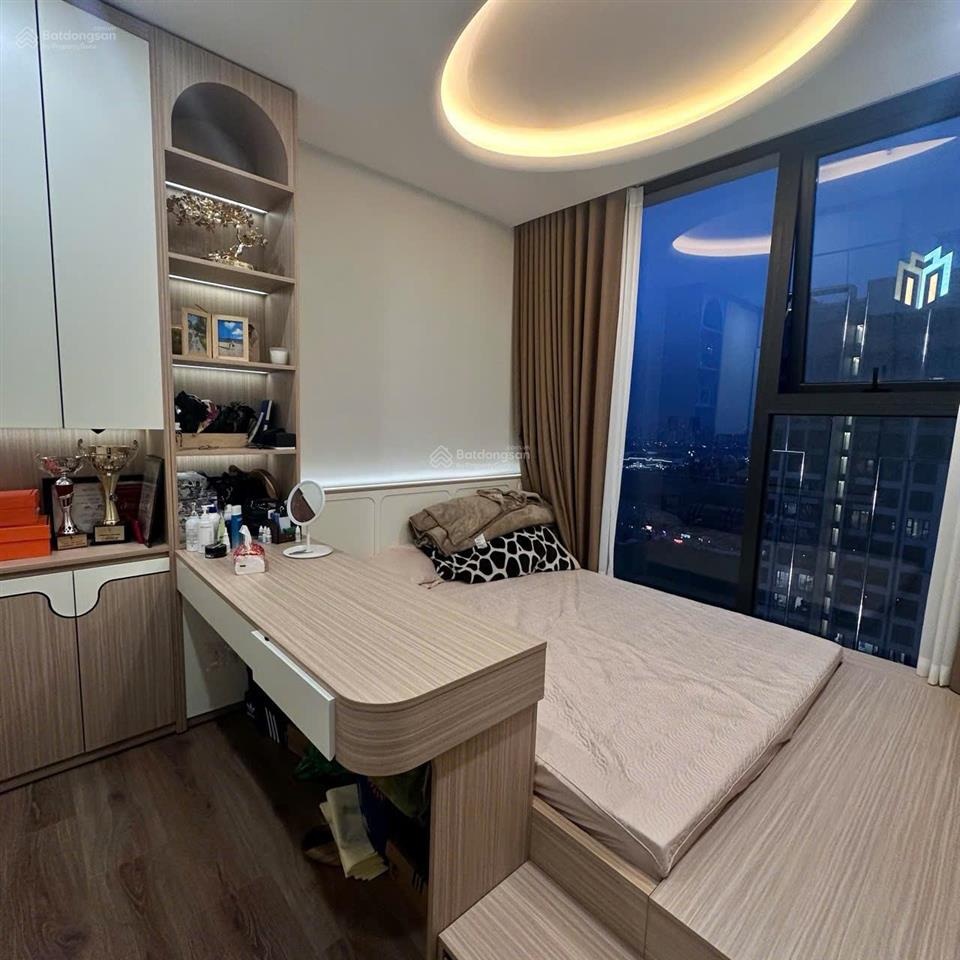 Bán 3 ngủ góc 76m view hồ công viên cc imperia smart city tây mỗ full đồ giá 6,6 tỷ  0973 710 ***