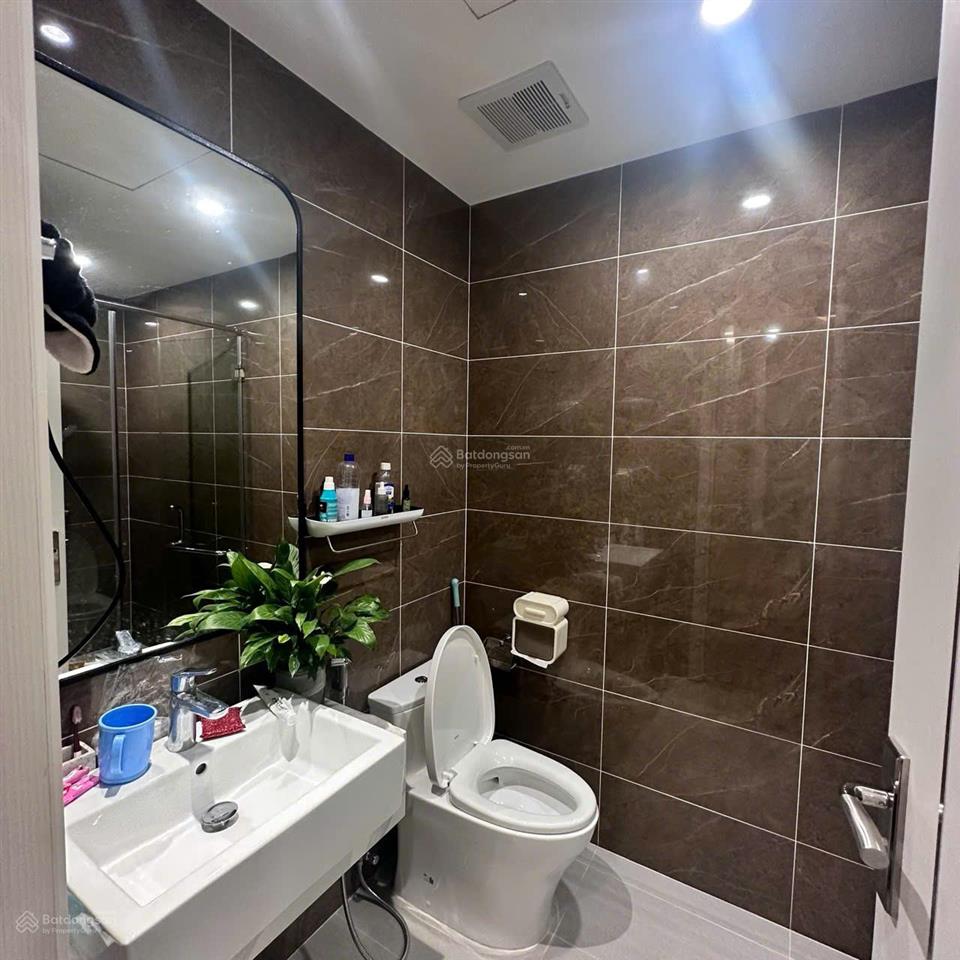 Bán 3 ngủ góc 76m view hồ công viên cc imperia smart city tây mỗ full đồ giá 6,6 tỷ  0973 710 ***