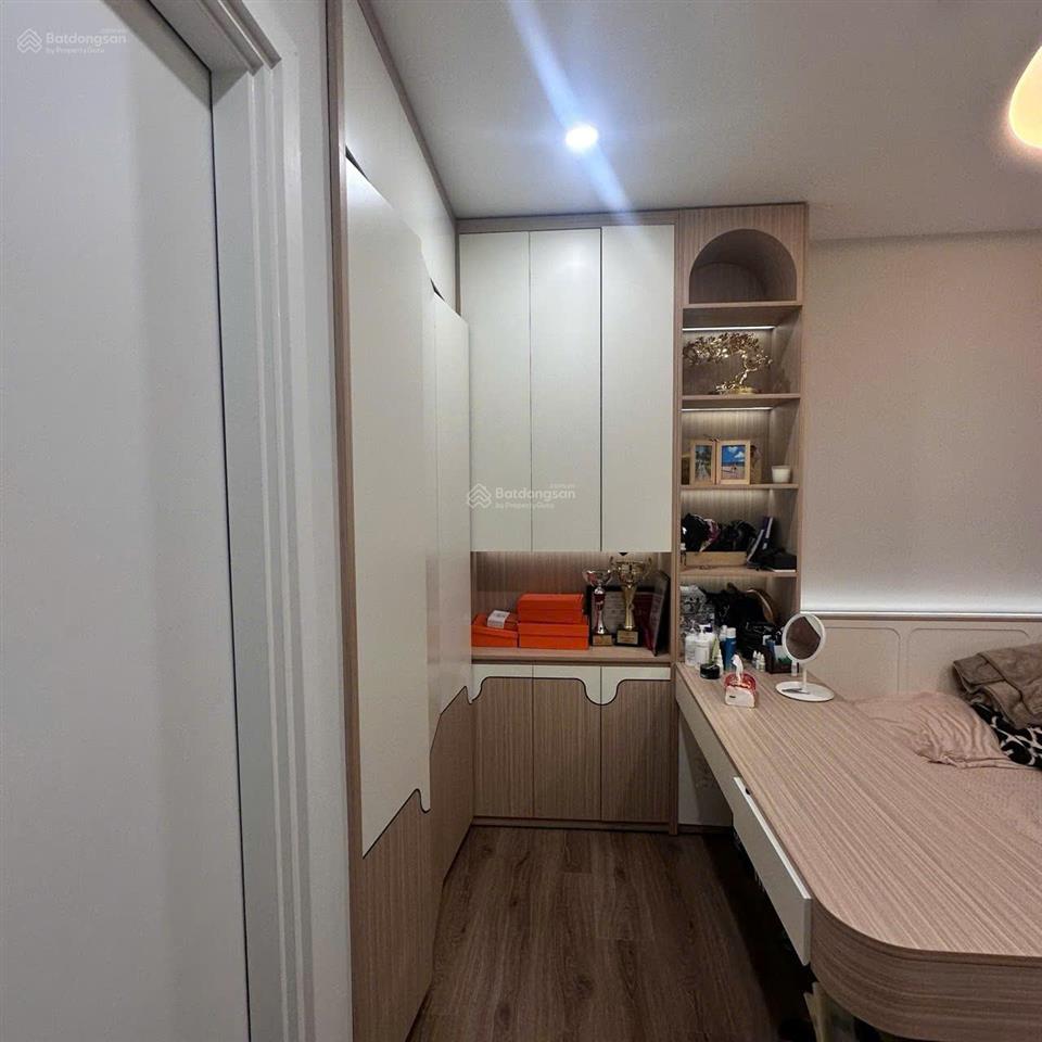 Bán 3 ngủ góc 76m view hồ công viên cc imperia smart city tây mỗ full đồ giá 6,6 tỷ  0973 710 ***