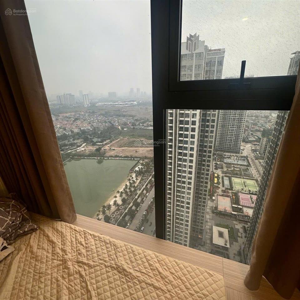 Bán 3 ngủ góc 76m view hồ công viên cc imperia smart city tây mỗ full đồ giá 6,6 tỷ  0973 710 ***