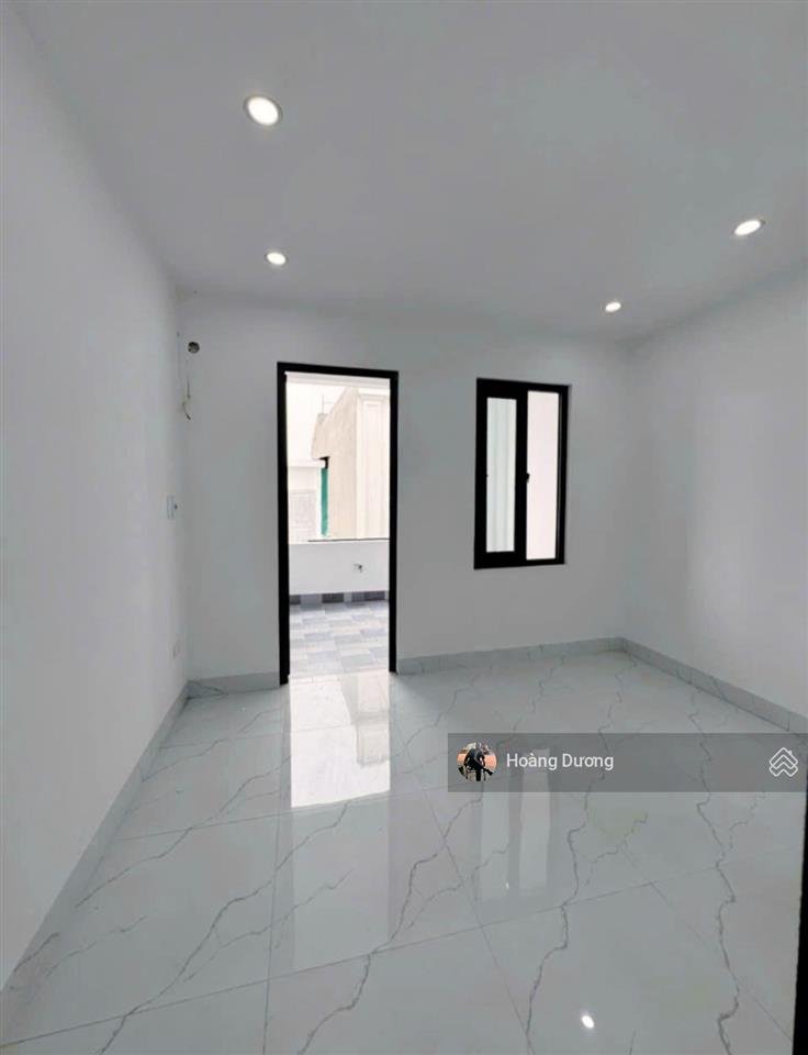 Nhà 4 tầng ngay sát đại lộ thăng long. cách tt hà nội khoảng 20p. chỉ gần 4 tỷ ở ngay đón tết.