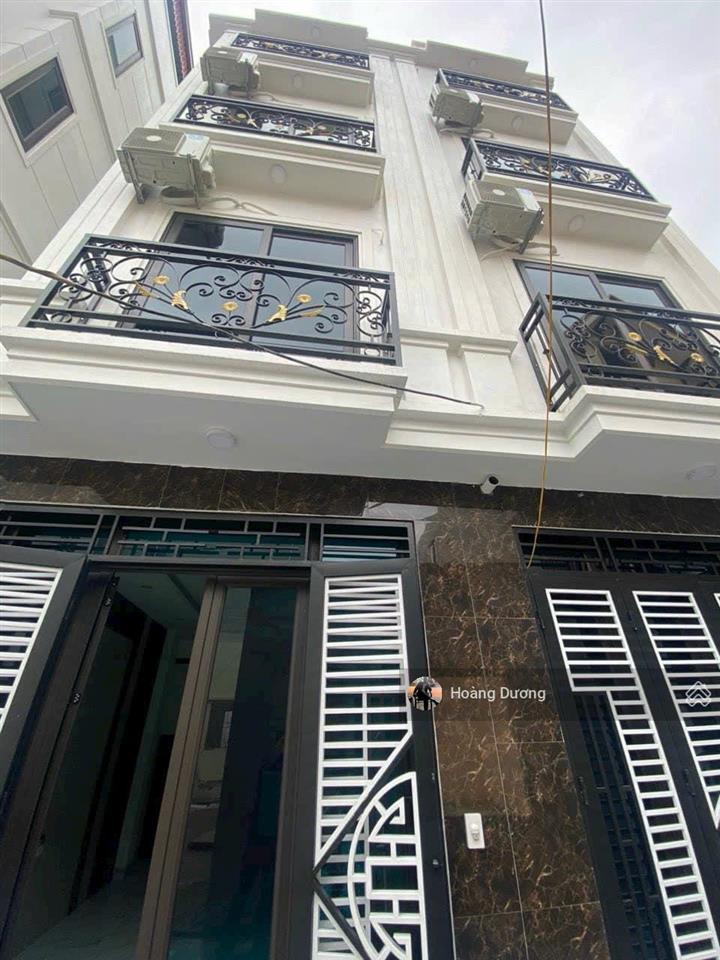 Nhà 5 tầng, nhỉnh 4 tỷngay đường đôi chúc sơn  tt hành chính chương mỹ. oto gần. full nội thất