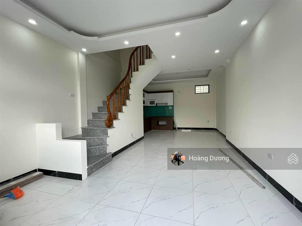 Nhà 3 tầng ngõ thoáng. oto qua nhà. nhỉnh 3 tỷ ngay cầu đại thành vành đai 4. chỉ 20p tt hà đông