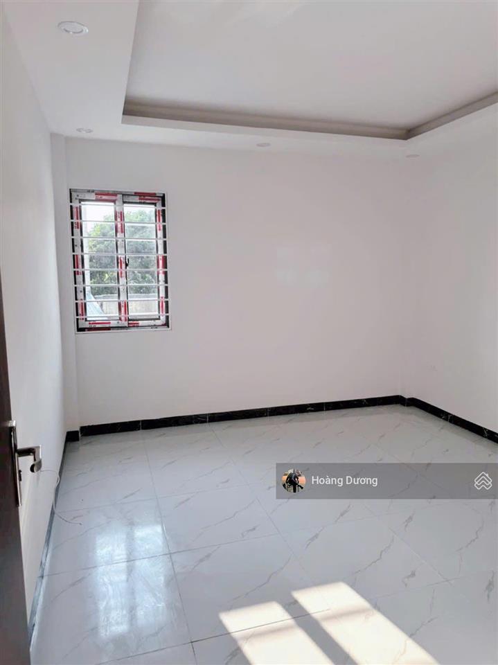Chỉ 3,95tỷnhà độc lập sân riêng. ngay gần chợ,cầu đại thành. đi 10p ra đh phenika, 20p tt hà đông