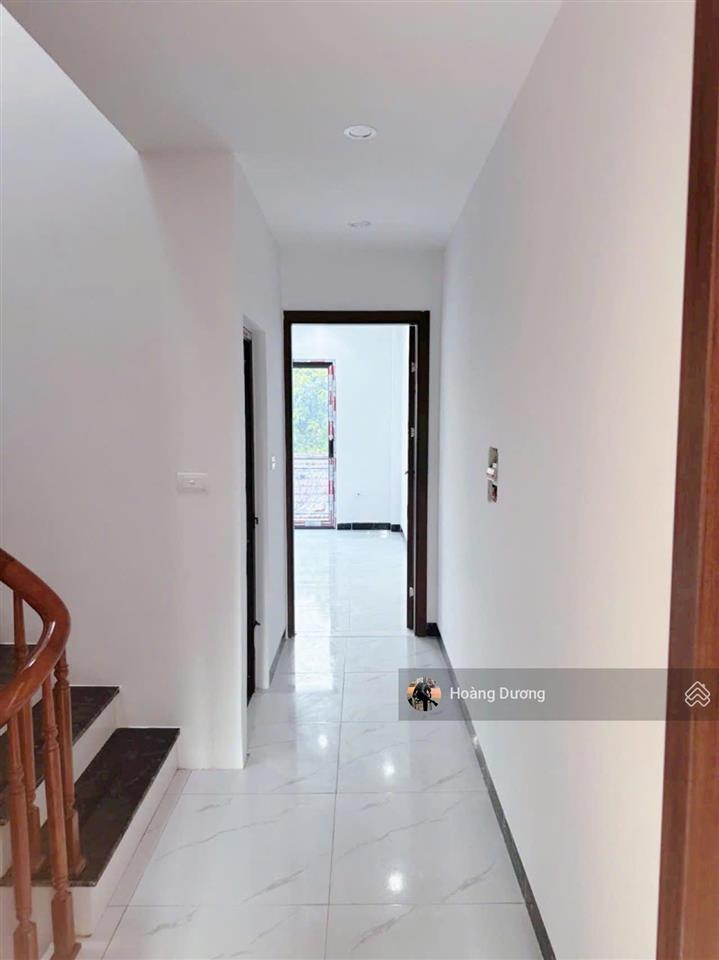 Chỉ 3,95tỷnhà độc lập sân riêng. ngay gần chợ,cầu đại thành. đi 10p ra đh phenika, 20p tt hà đông