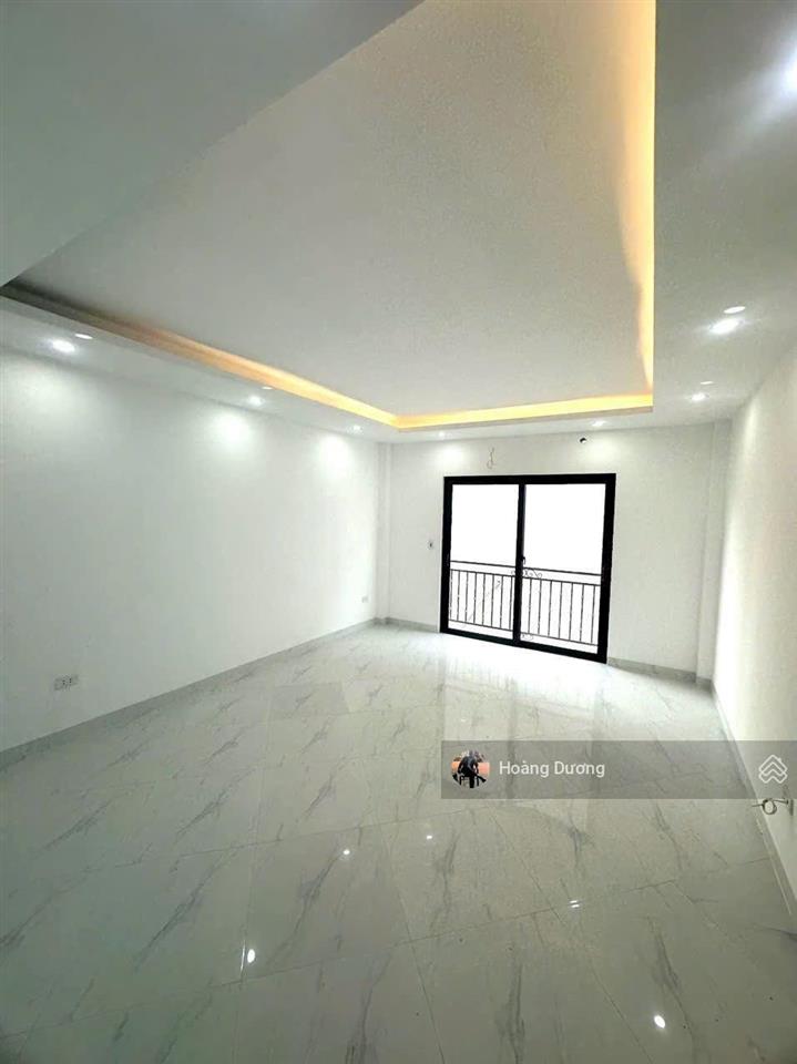 Chỉ 3,95tỷnhà độc lập sân riêng. ngay gần chợ,cầu đại thành. đi 10p ra đh phenika, 20p tt hà đông