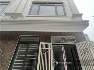 Chỉ hơn 4 tỷ nhà xây độc lập, sân riêng, ngõ thoáng. 500m ra đại lộ thăng long. full tiện ích.