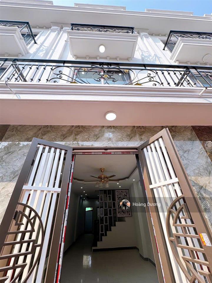 Nhà 50m2 chỉ hơn 4 tỷ full nội thất. gần hồ đièu hòa  kđt đô nghĩa. 10p đh phenika. cuối tố hữu