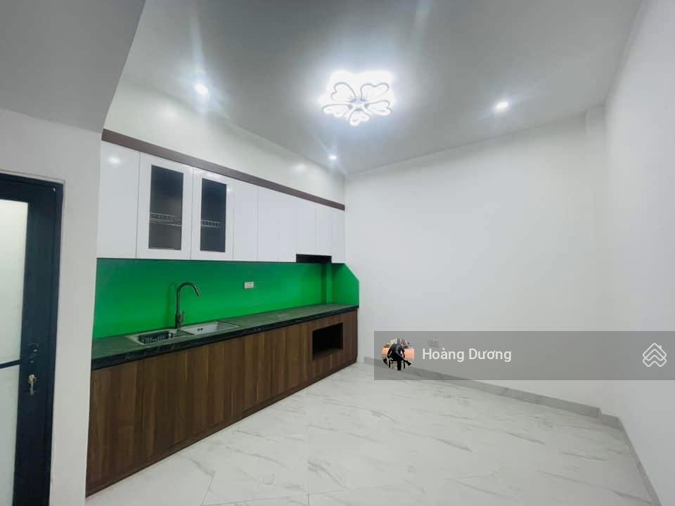 Chỉ 3,8 tỷ  nhà 4 tầng  38m². ngõ thông. ngay gần trục liên xã. 10p kđt đô nghĩa. oto gần