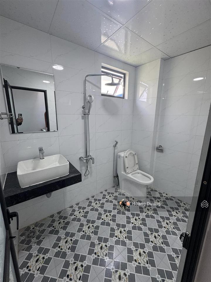 Chỉ 3,8 tỷ  nhà 4 tầng  38m². ngõ thông. ngay gần trục liên xã. 10p kđt đô nghĩa. oto gần