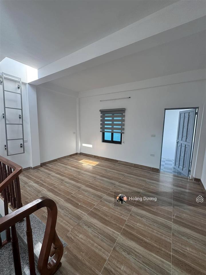 Chỉ 3,8 tỷ  nhà 4 tầng  38m². ngõ thông. ngay gần trục liên xã. 10p kđt đô nghĩa. oto gần