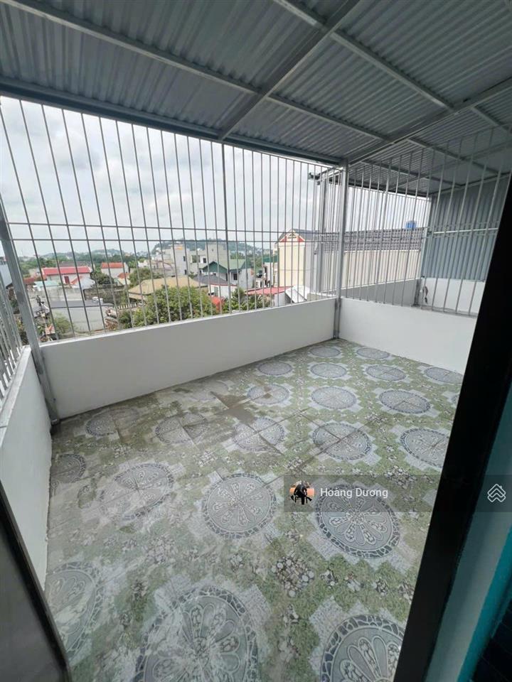 Chỉ nhỉnh 3 tỷ  nhà 40m²  2 thoáng. oto gần. đi bộ 5p ra đh tdtt. 15p bx yên nghĩa. tt hà đông
