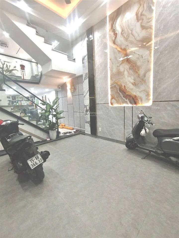 Cần tiền giảm giá sốc 400tr còn 5,29 tỷ nhà 5 tầng tại đông trà