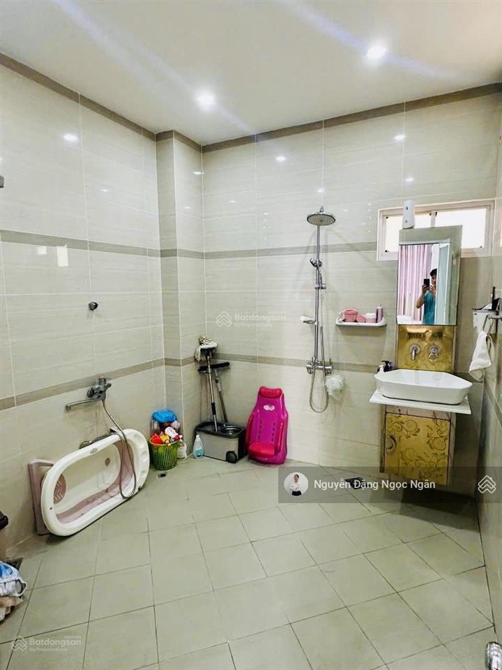 Bán nhà đẹp trung tâm p.8, vũng tàu sân đậu ô tô rộng, hẻm 2 ô tô thẳng vào giá 9,9 tỷ