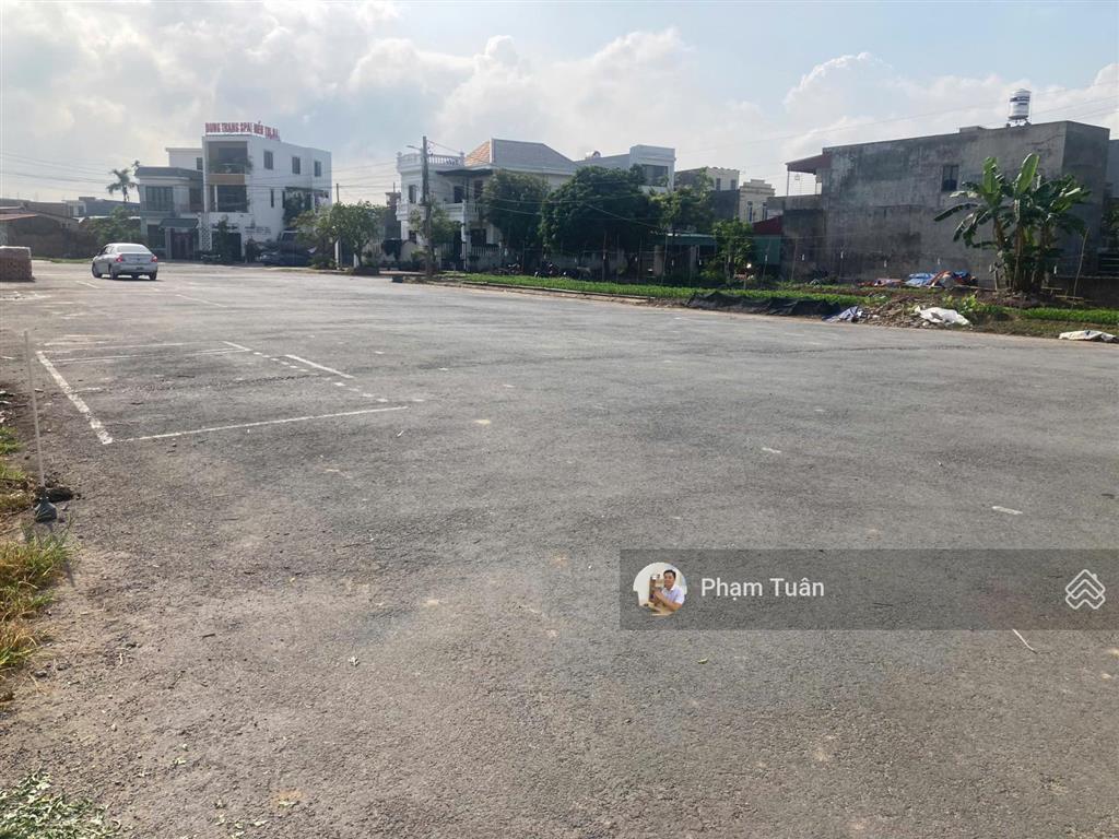 Mặt đường 15m đất tái định cư gốc lim, đằng hải (e164)  0917 696 ***