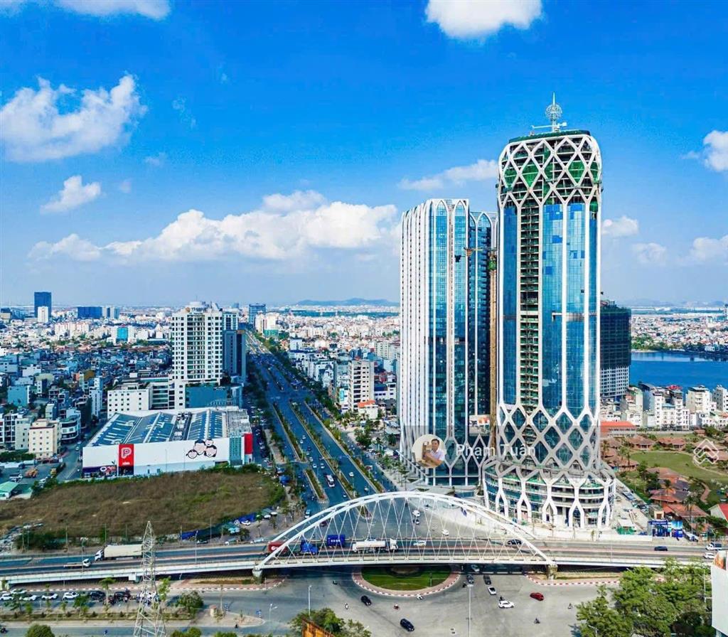 Đất mặt đường lê hồng phong đối diện ub hành chính hải an (e73)  0917 696 ***