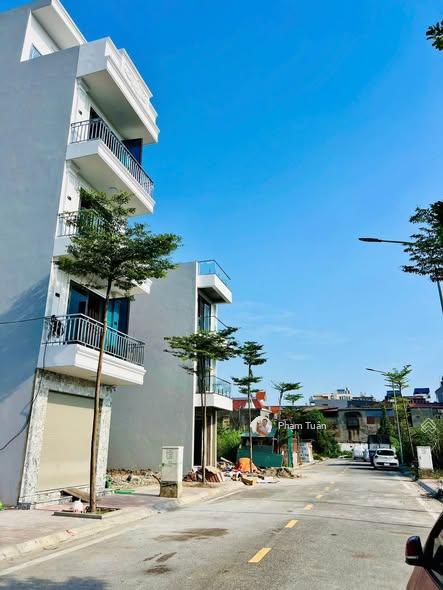 Lô áp góc đất tái định cư 83 vạn mỹ, ngô quyền (e381)  0917 696 ***