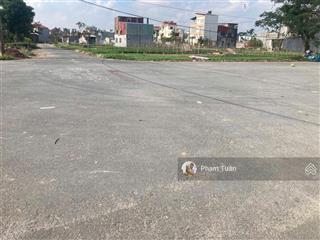 Dãy giáp dân gần cty xuân trường đất tái định cư gốc lim, đằng hải (e443)  0917 696 ***