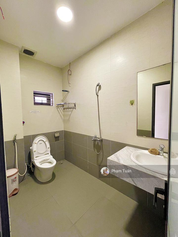 Cho thuê văn phòng có thang máy mặt đường 30m gần siêu thị go, lê hồng phong  0917 696 ***