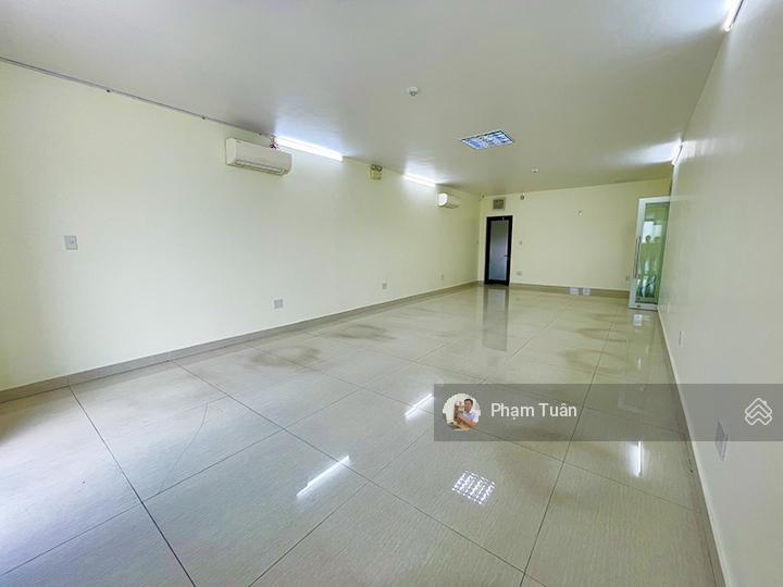 Cho thuê văn phòng có thang máy mặt đường 30m gần siêu thị go, lê hồng phong  0917 696 ***