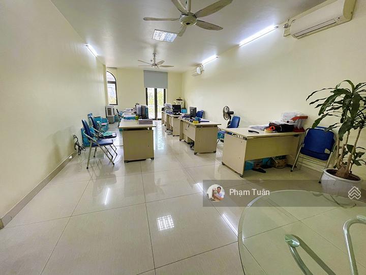 Cho thuê văn phòng có thang máy mặt đường 30m gần siêu thị go, lê hồng phong  0917 696 ***