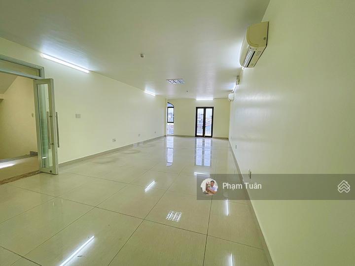 Cho thuê văn phòng có thang máy mặt đường 30m gần siêu thị go, lê hồng phong  0917 696 ***