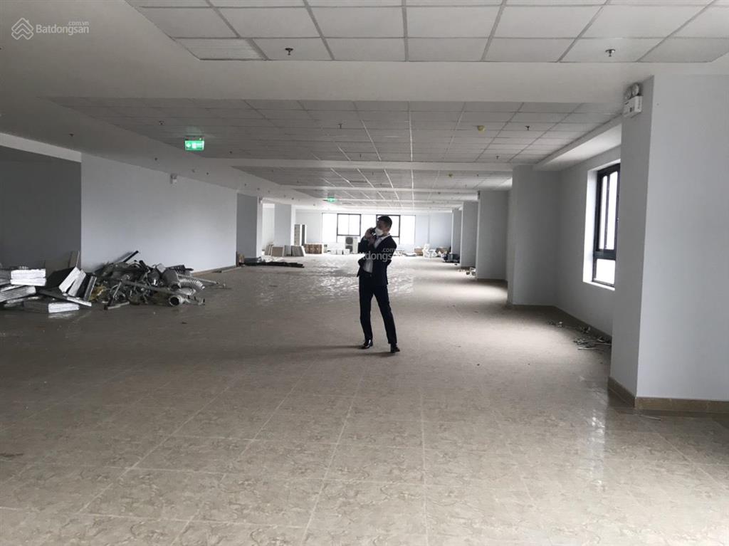 Cho thuê văn phòng tòa tnr tower vincom  nguyễn chí thanh  hn dt 1000m2 giá 400k/m2/th