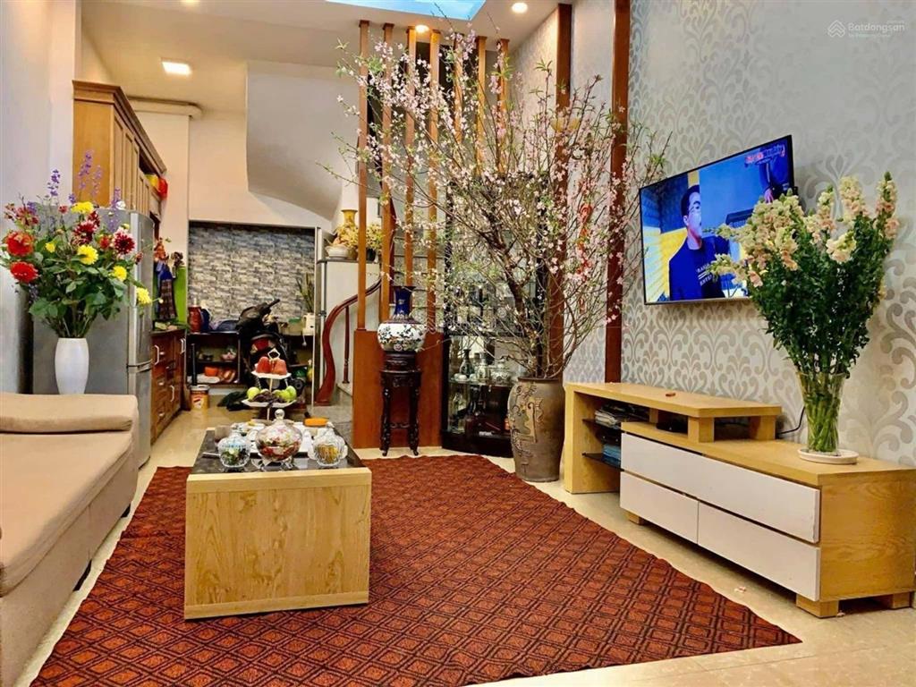 Kim ngưu  nhà mới đẹp  sát times city   30m² x 5 tầng  3 ngủ rộng  ngõ rộng  cách ô tô 30m