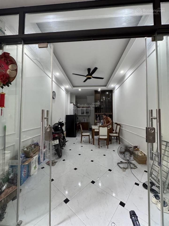 Bán nhà phan đình giót  5 tầng đẹp  ngõ thông  gần ô tô  giá 8,5 tỷ
