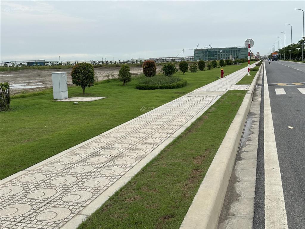 Đất kcn đồng văn, dt 1.3ha, vị trí thuận lợi, hạ tầng chất lượng, giá 105 usd/m2. ưu đãi cao.