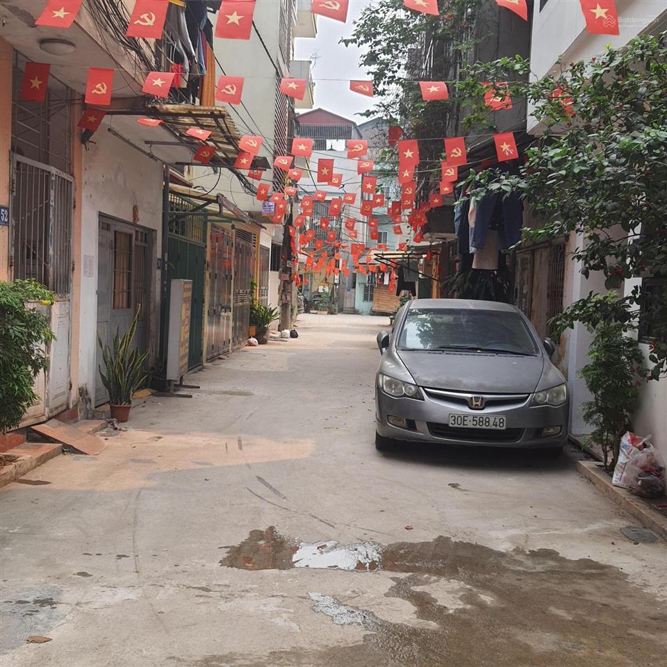 Chính chủ bán đất mặt ngõ trịnh văn bô, diện tích 73m², mặt tiền 4,9m, ô tô vào, cạnh trường fpt