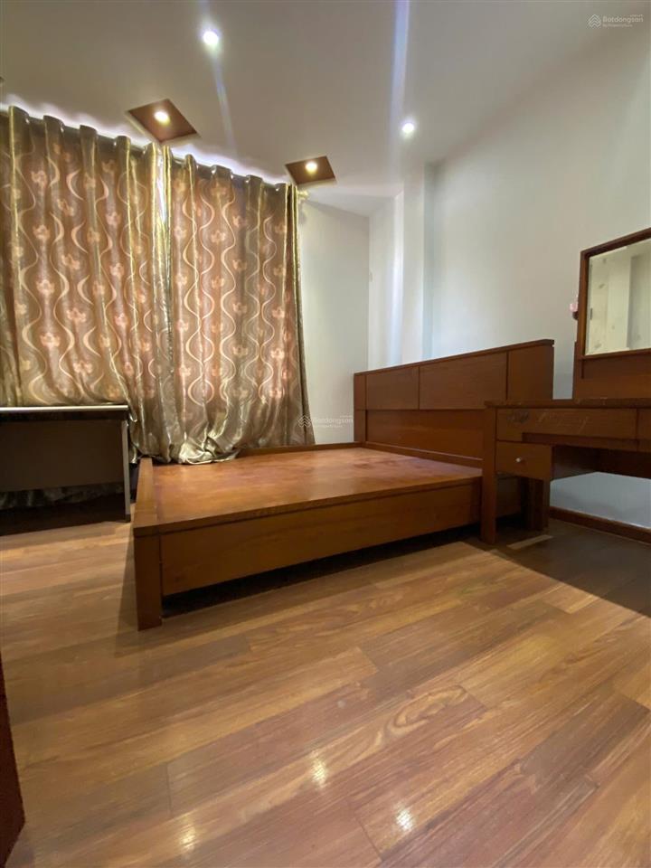 Bán nhà ngõ 199 hồ tùng mậu, cách ô tô tránh 30m, 5 tầng, ngõ 3m