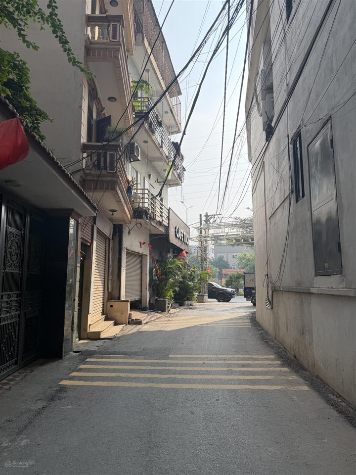 Chính chủ bán đất mặt ngõ trịnh văn bô, diện tích 73m², mặt tiền 4,9m, ô tô vào, cạnh trường fpt