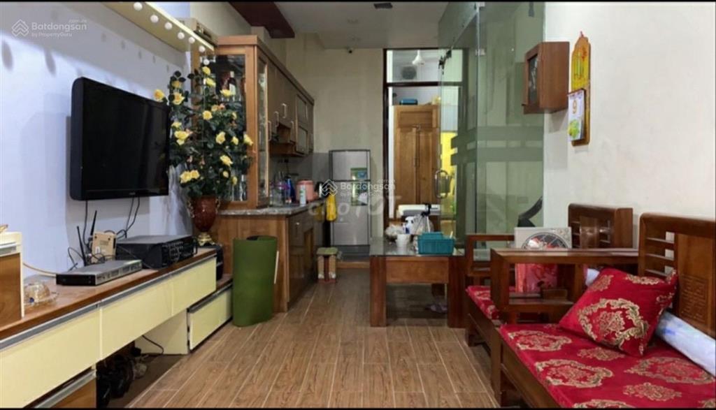 Bán nhà 199 hồ tùng mậu, 5 tầng, 40m, 8 tỷ, ngõ 2m, cách ô tô tránh 30m