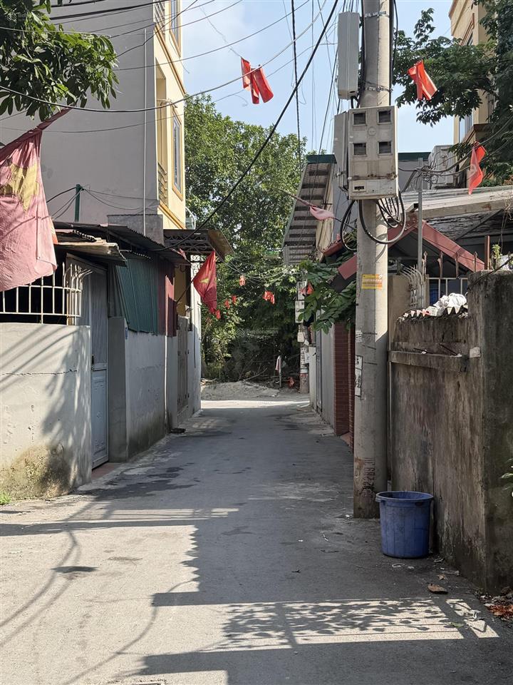 Bán đất xuân phương, tu hoàng, ô tô vào, 56m x 4,5m mt vuông vắn, không quy hoạch, cách phố 30m