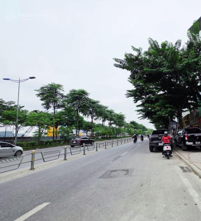 Bán miếng đất gần 1000m2 mặt phố võ chí công